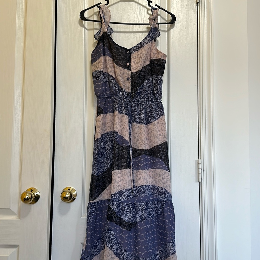 Chiffon spring dress.